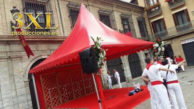 escenario-san-fermin alquiler escenarios y carpas para fiestas