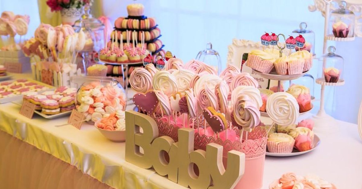 Mesas dulces para fiestas ¡Ideas originales! 2 mesas chuches valencia