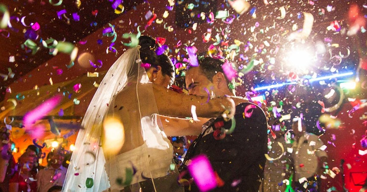 Contratación de discomóviles en Valencia para bodas 1 discomoviles para bodas